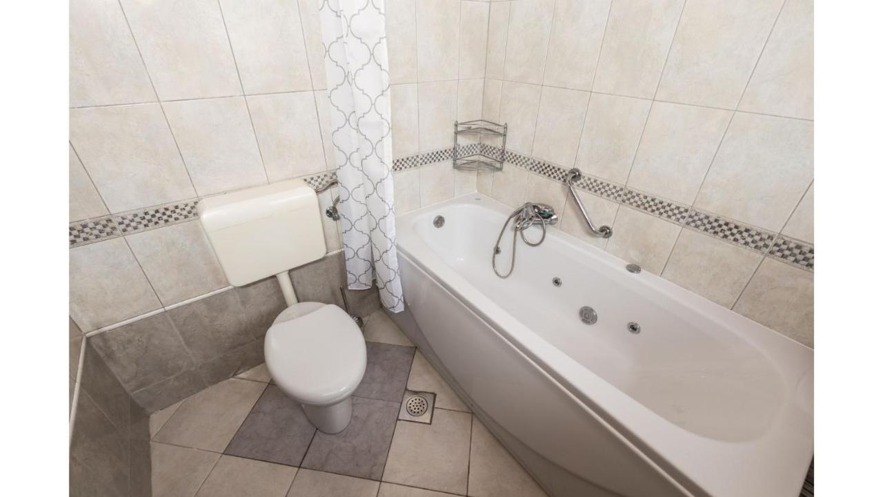 Holiday Home Bellavista Tar-Vabriga Eksteriør billede